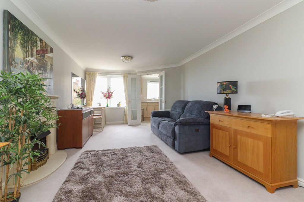 Property photo 2 of 8 Picture 2