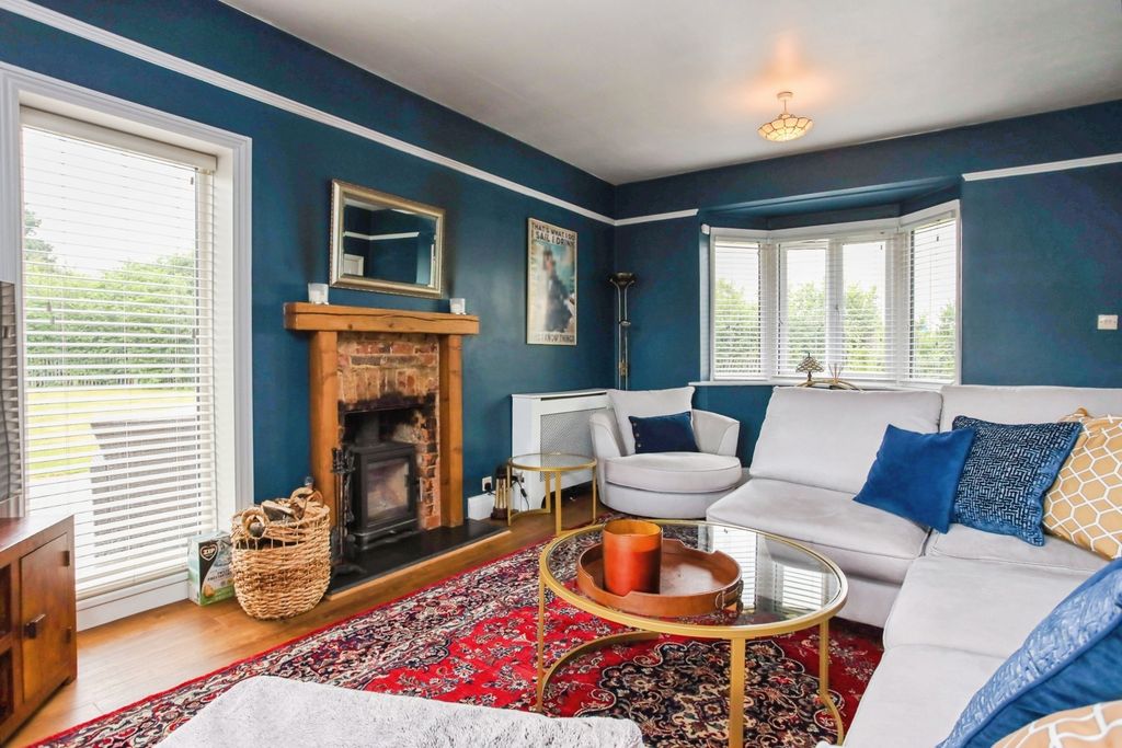 Property photo 2 of 22 Pbox-Img.Jpg
