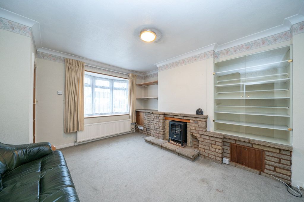 Property photo 2 of 20