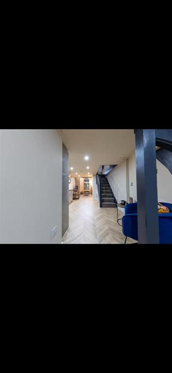 Property photo 1 of 12 A6Fbb910-494A-41Db-9F20-A5F102Eba878.Jpeg