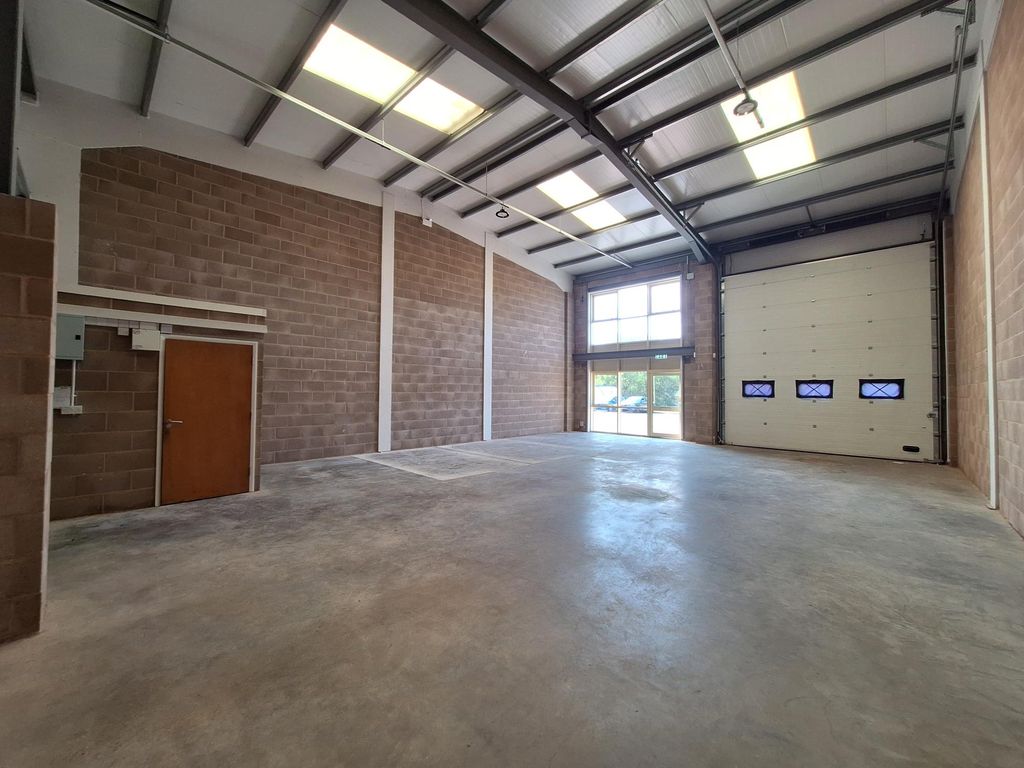 Property photo 2 of 6