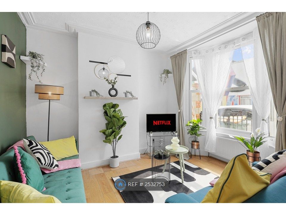 Property photo 1 of 31