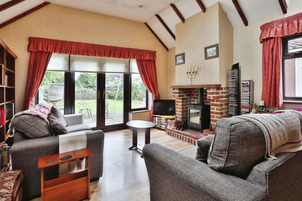 Property photo 2 of 15 3362464
