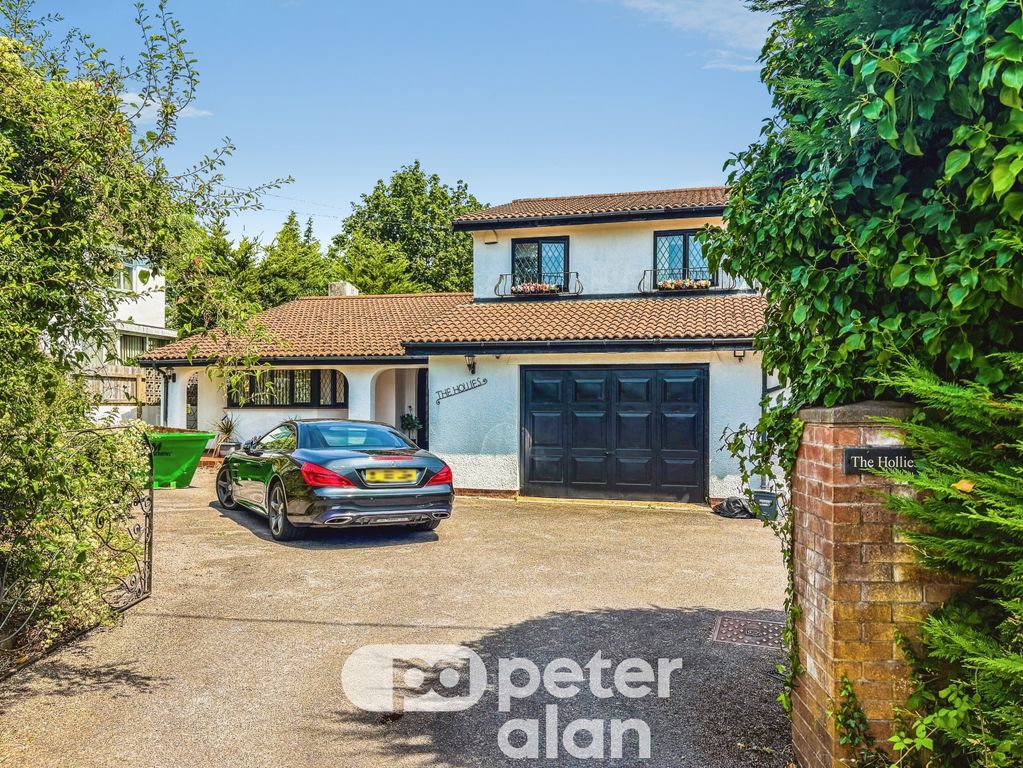 Property photo 2 of 21
