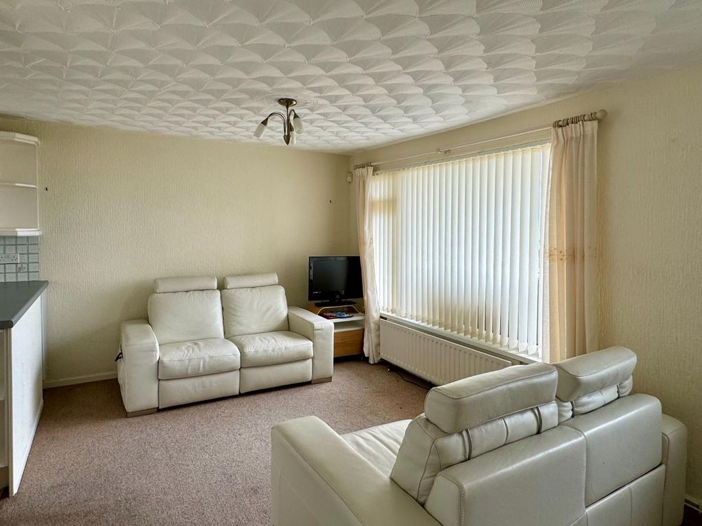 Property photo 3 of 15 Open Plan Lounge/Dining/Kitchen