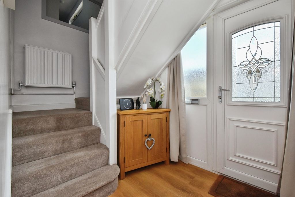 Property photo 2 of 21