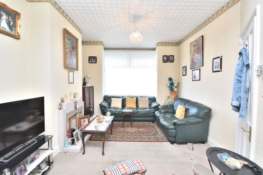 Property photo 2 of 19