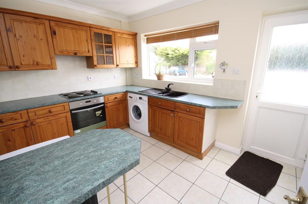 Property photo 2 of 6