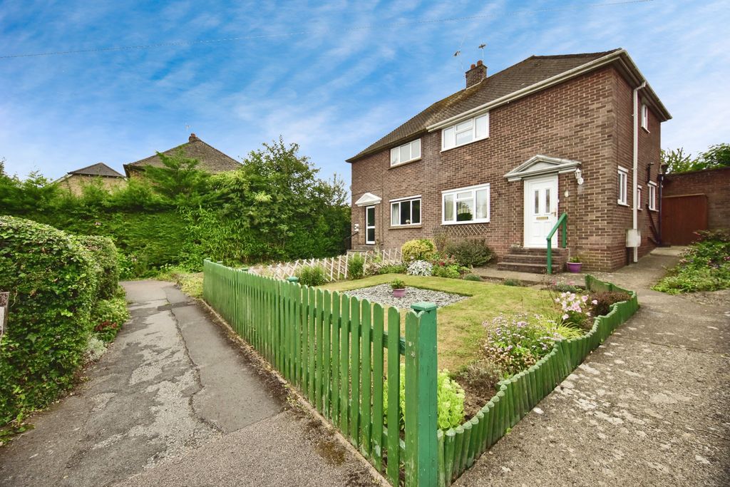Property photo 1 of 20