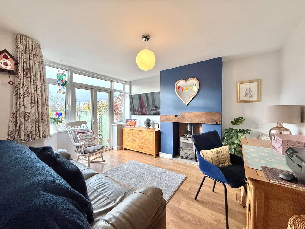 Property photo 3 of 22