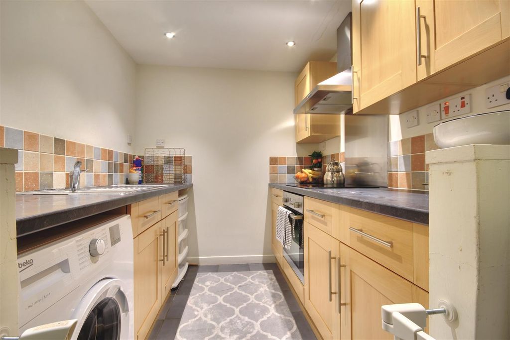 Property photo 3 of 6 4 Alex 1.Jpg