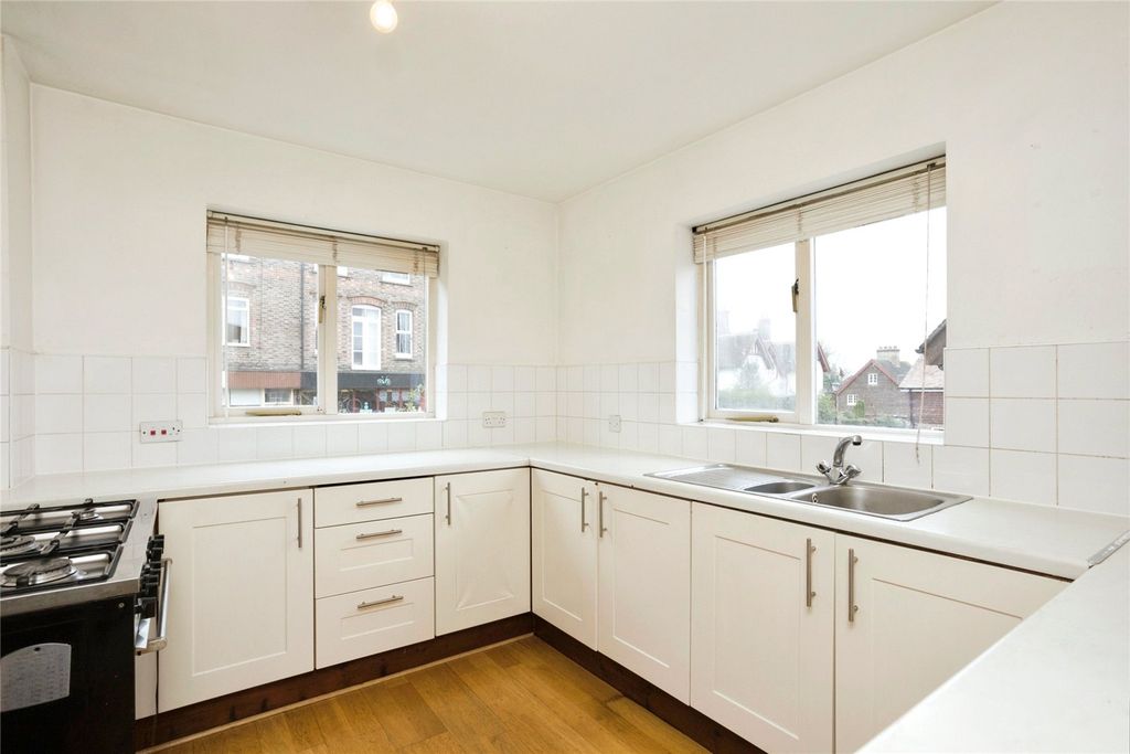Property photo 3 of 17 Picture No. 16