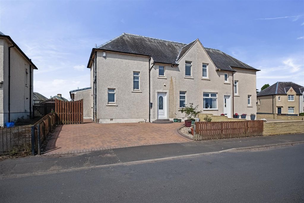 Property photo 1 of 28 Sidehead Road-2.Jpg