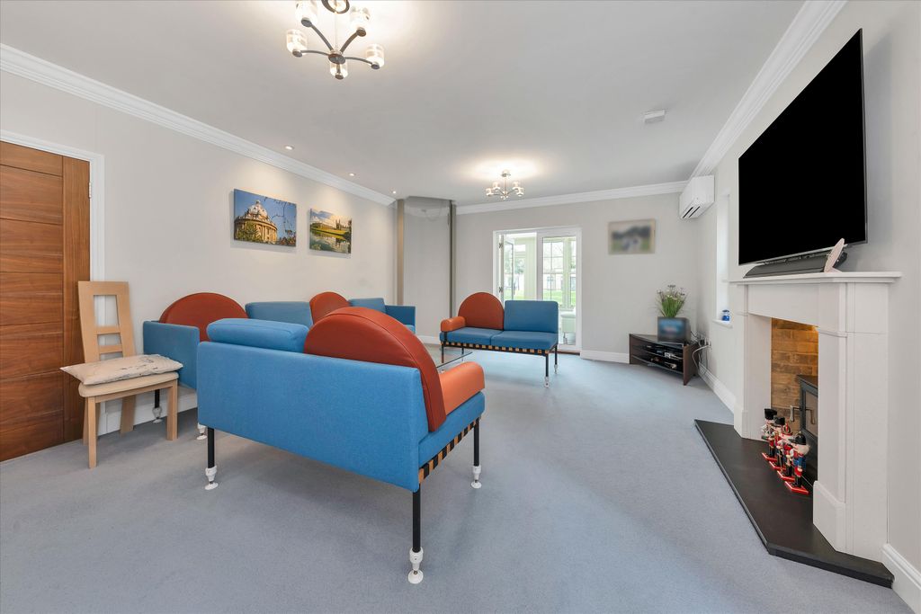 Additional image 8 of 6 bed detached house for saleKings Mill Lane, Great Shelford, Cambridge, Cambridgeshire CB22