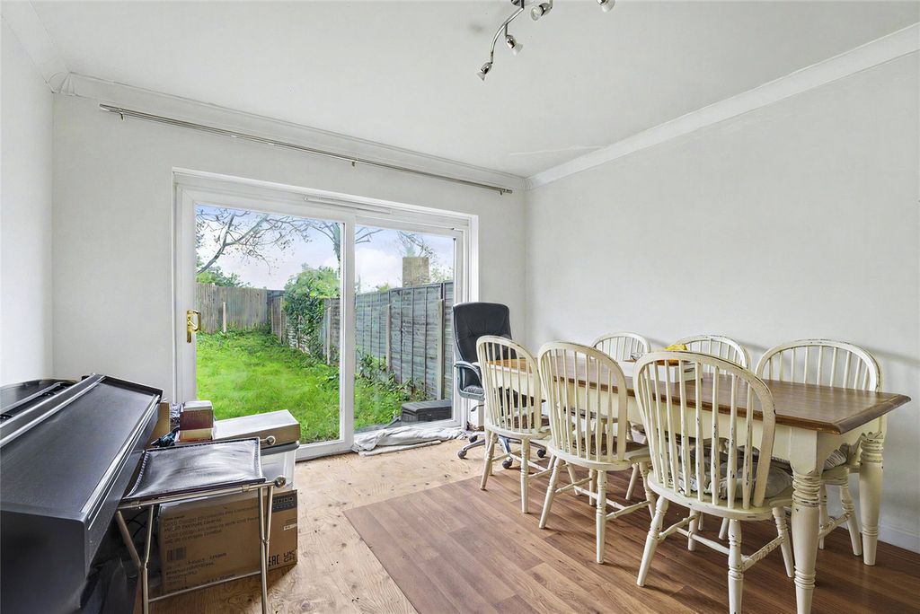 Property photo 3 of 12 Picture No. 11