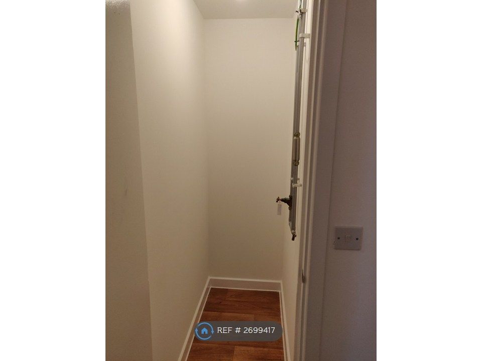 Property photo 3 of 33