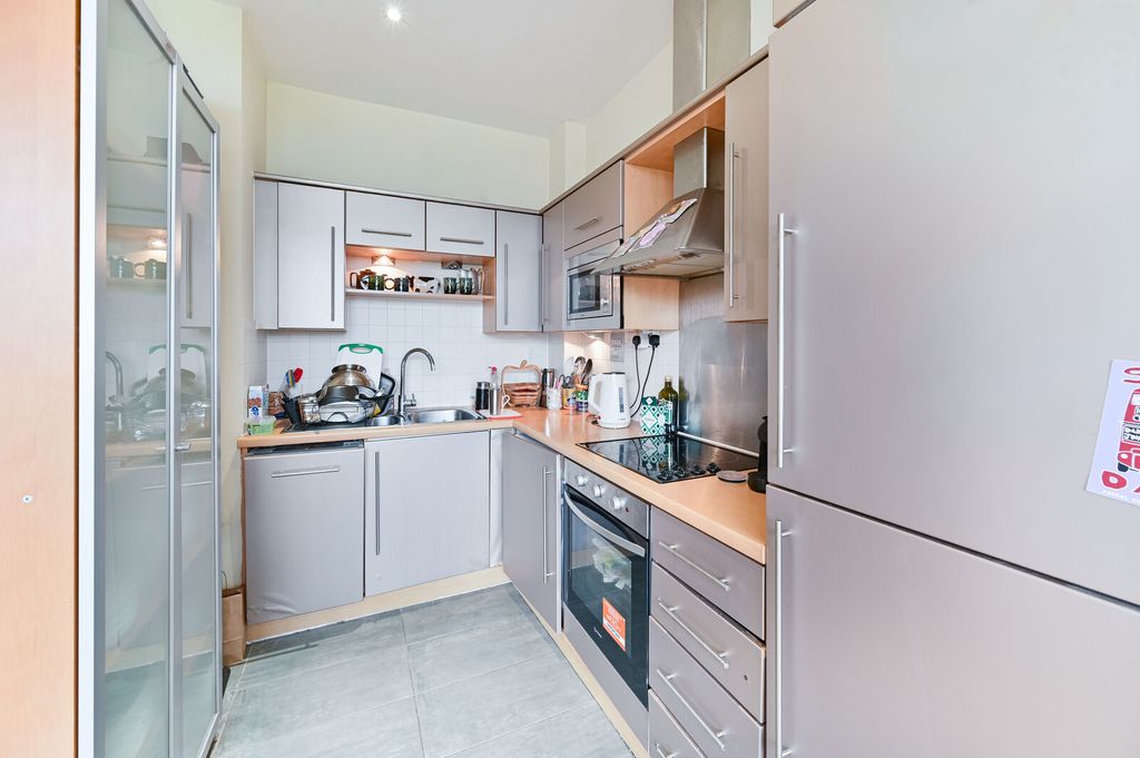 Property photo 2 of 16