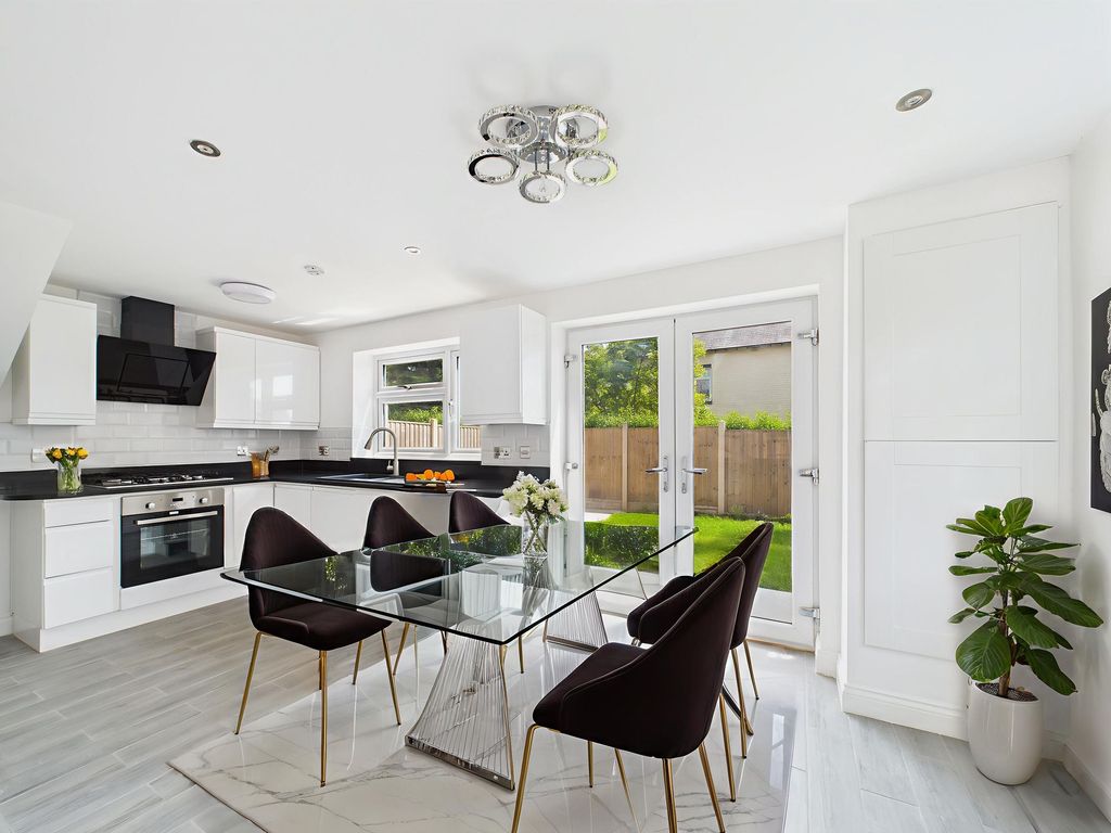 Property photo 3 of 25 Open Plan Living Area (Virtually Furnished)