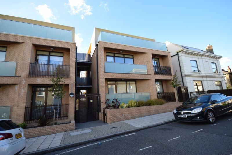 Property photo 1 of 6 Photo 6