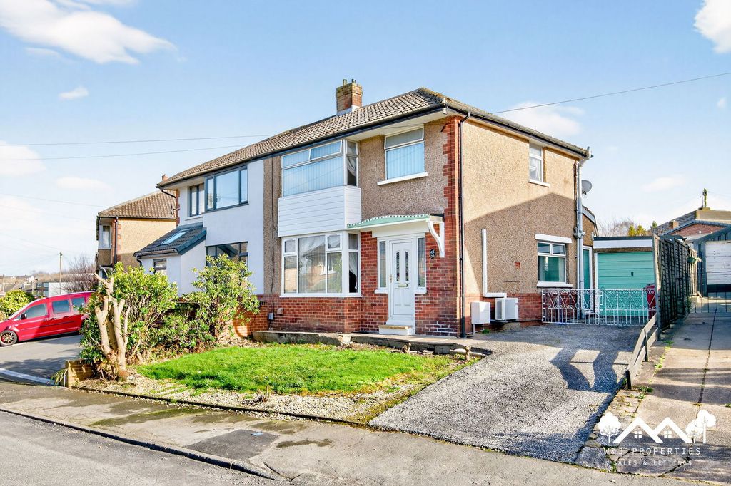 Property photo 1 of 36