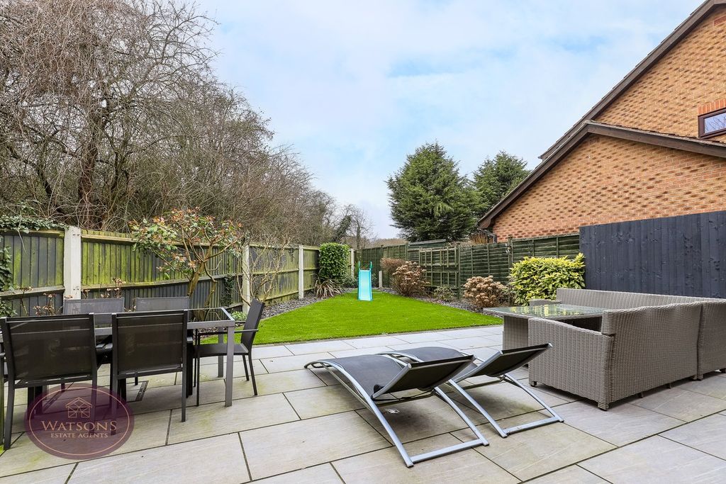 Property photo 2 of 26