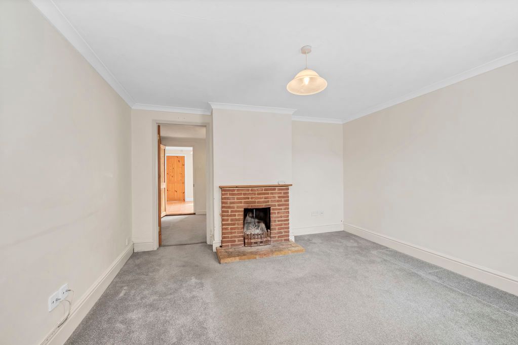 Property photo 2 of 15 Sitting Room