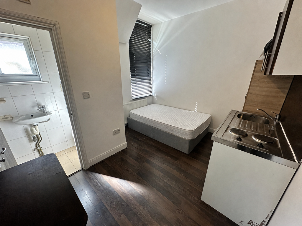 Property photo 2 of 3