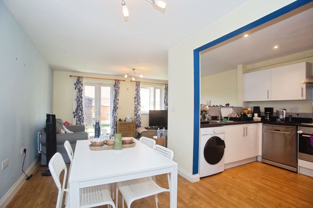 Property photo 2 of 15