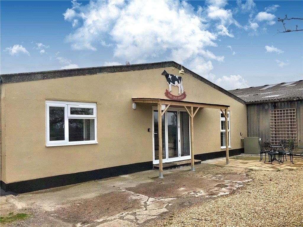Property photo 1 of 7 Front