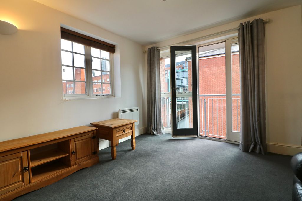 Property photo 2 of 13