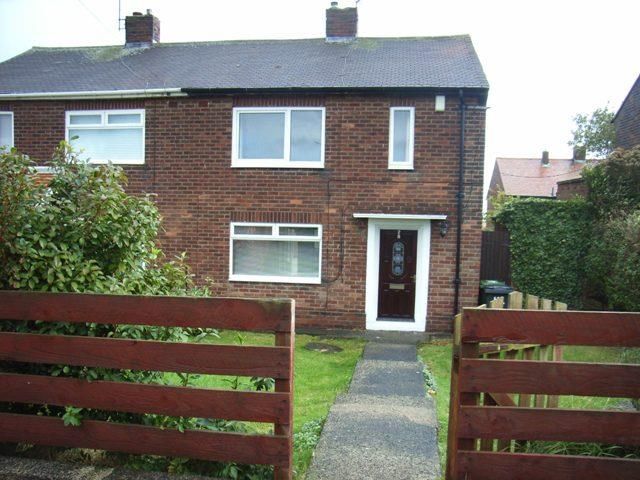 Property photo 1 of 12 28 Essex Gardens External.Jpg