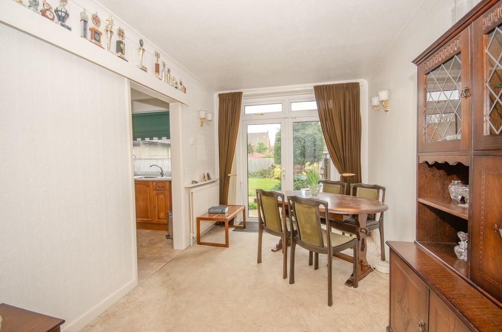 Property photo 3 of 20 Dining Room.Jpg