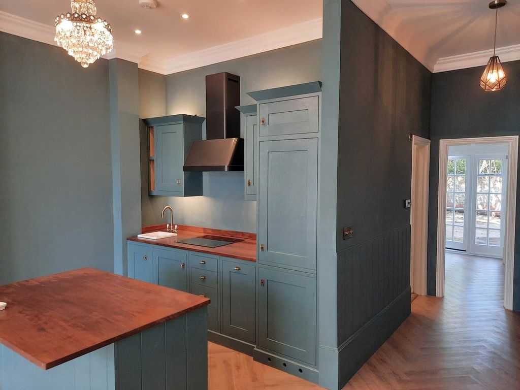 Property photo 2 of 13 Picture No. 02