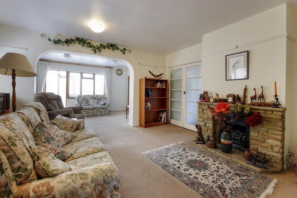 Property photo 3 of 15 64808_014.Jpg
