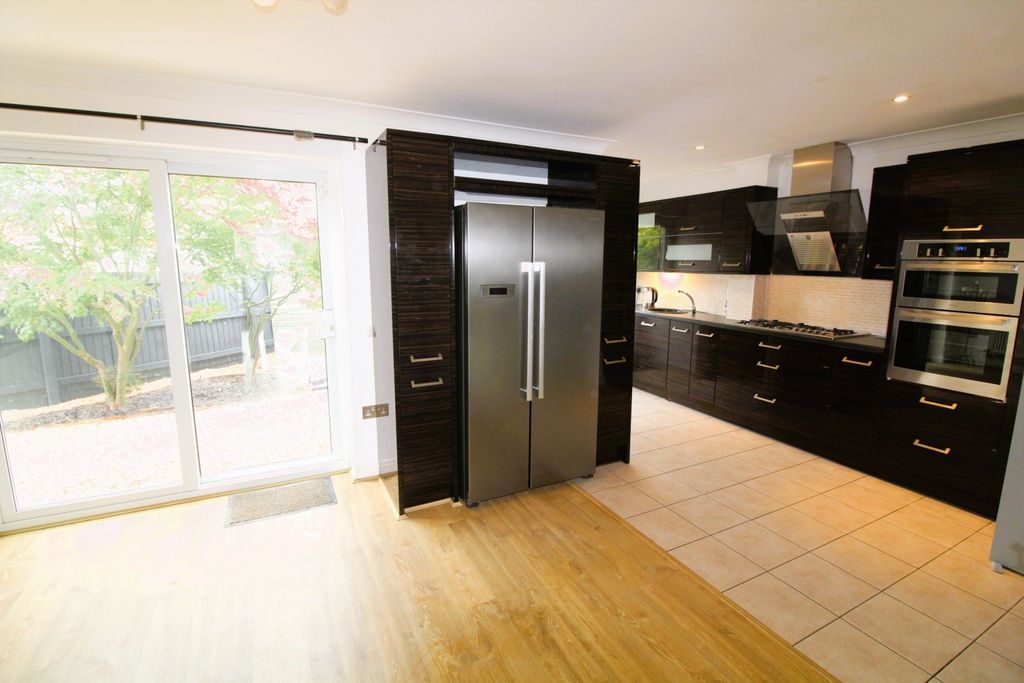 Property photo 3 of 39 Img_5158