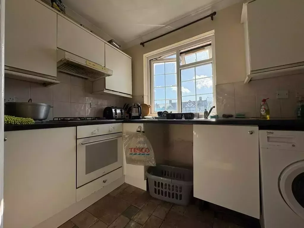 Property photo 3 of 4