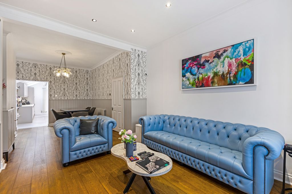 Property photo 3 of 20