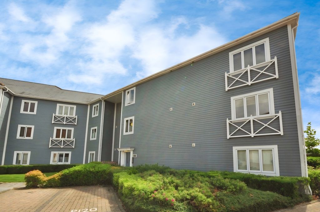 Property photo 1 of 13 Front