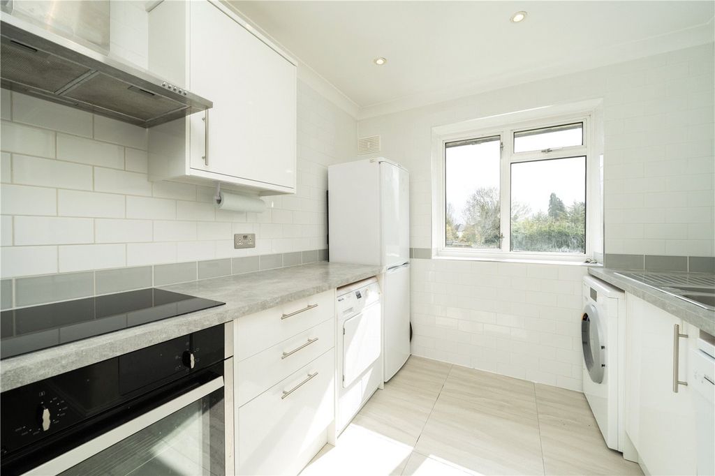 Property photo 3 of 6 Picture No. 02