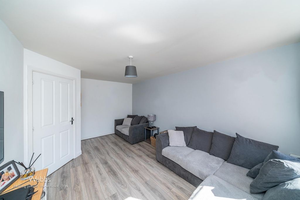 Property photo 2 of 21 Â© Webbs Estate Agents Â© (65 Of 93).Jpg