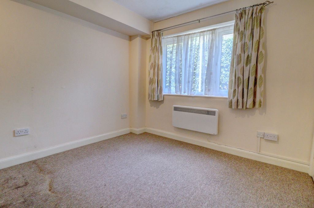 Property photo 3 of 10 Picture No. 12