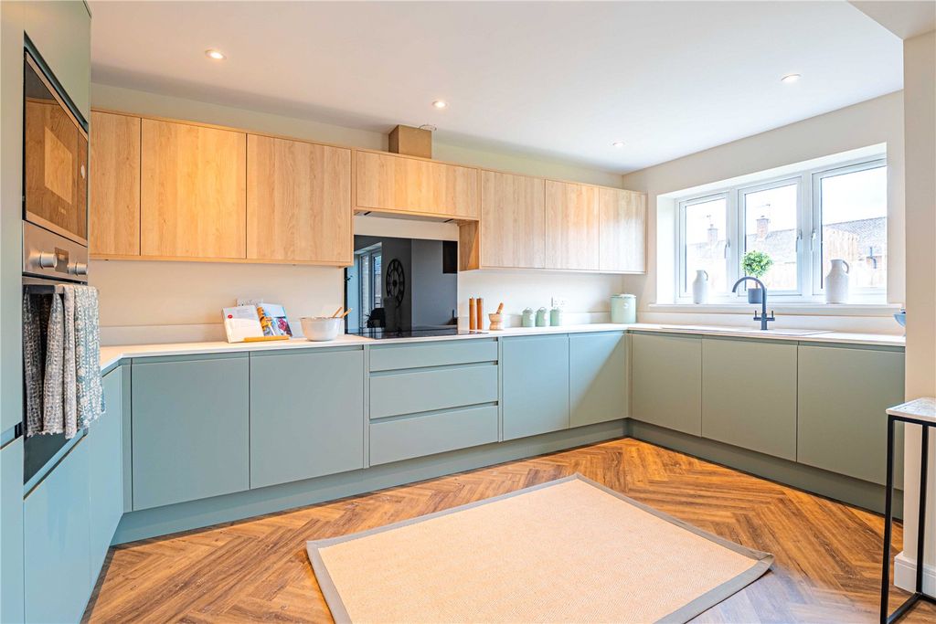 Property photo 3 of 15 Picture No. 13