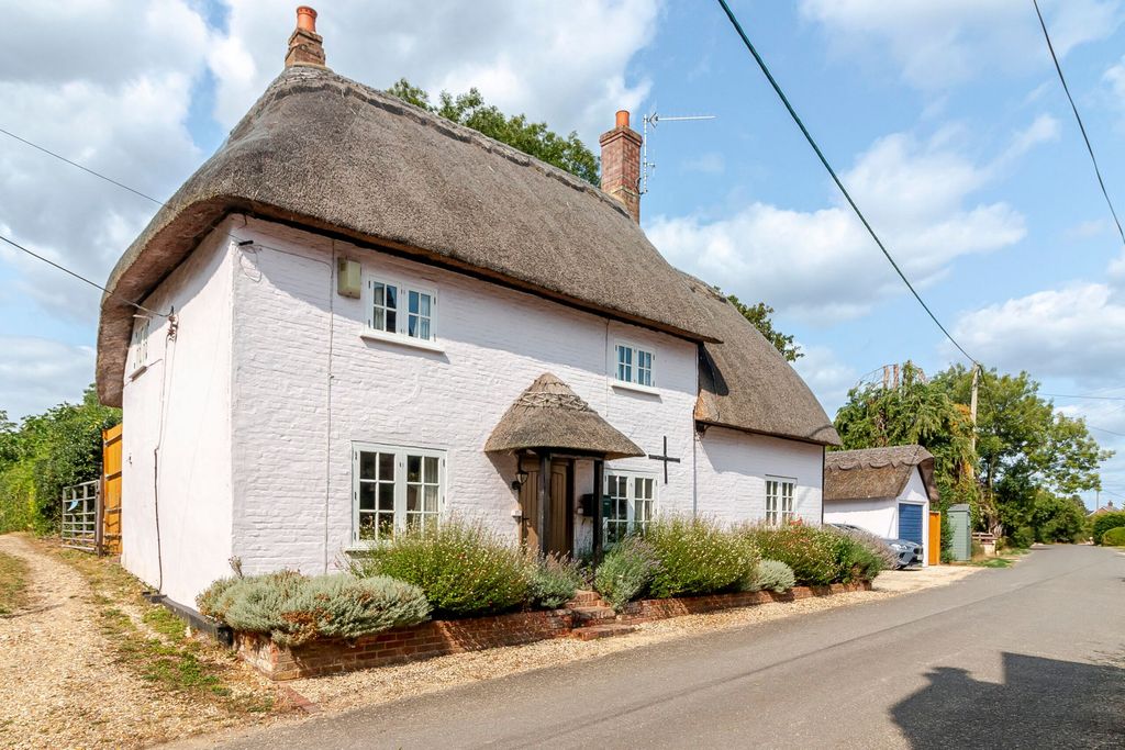 Property photo 1 of 21