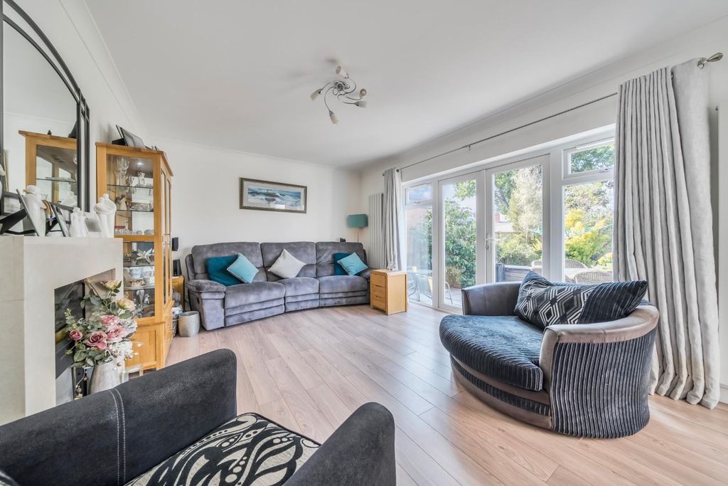 Property photo 1 of 17 1-1339934-12-689Efce945Db9-1.Jpg