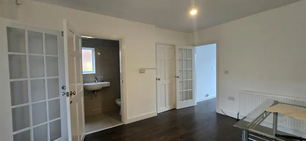 Property photo 1 of 4