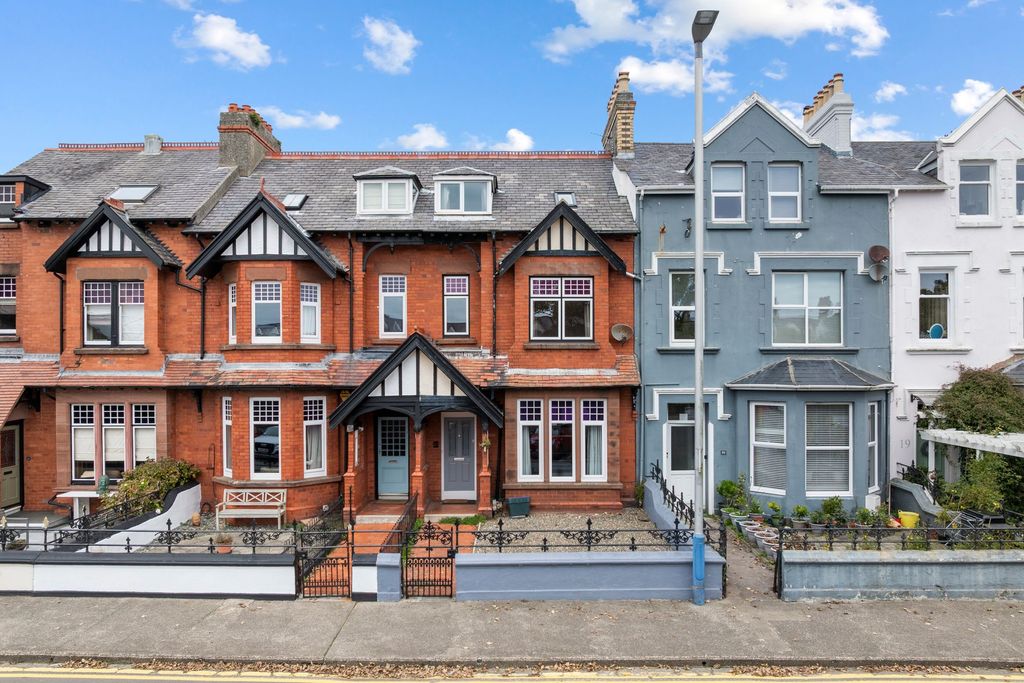 Property photo 1 of 26