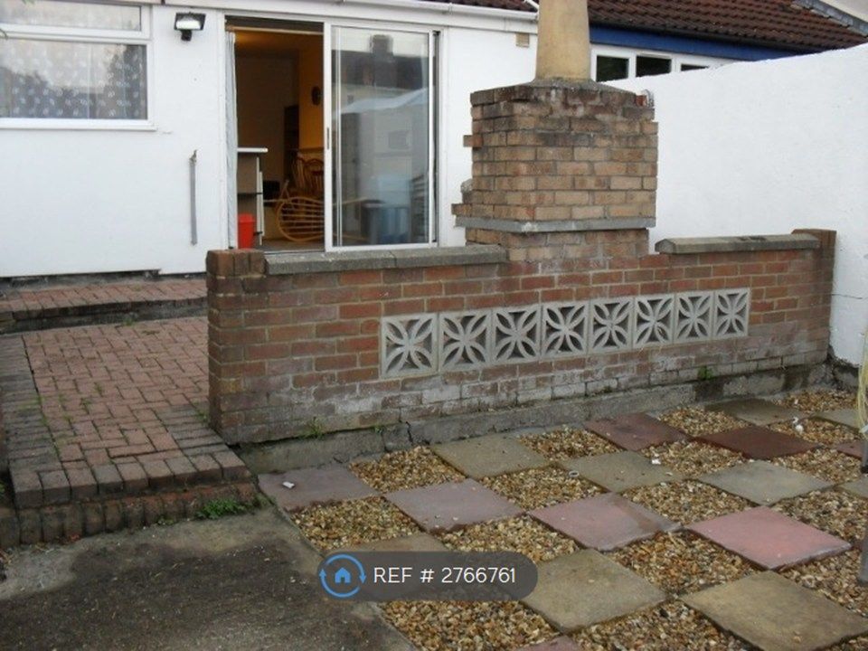 Property photo 3 of 11 Garden