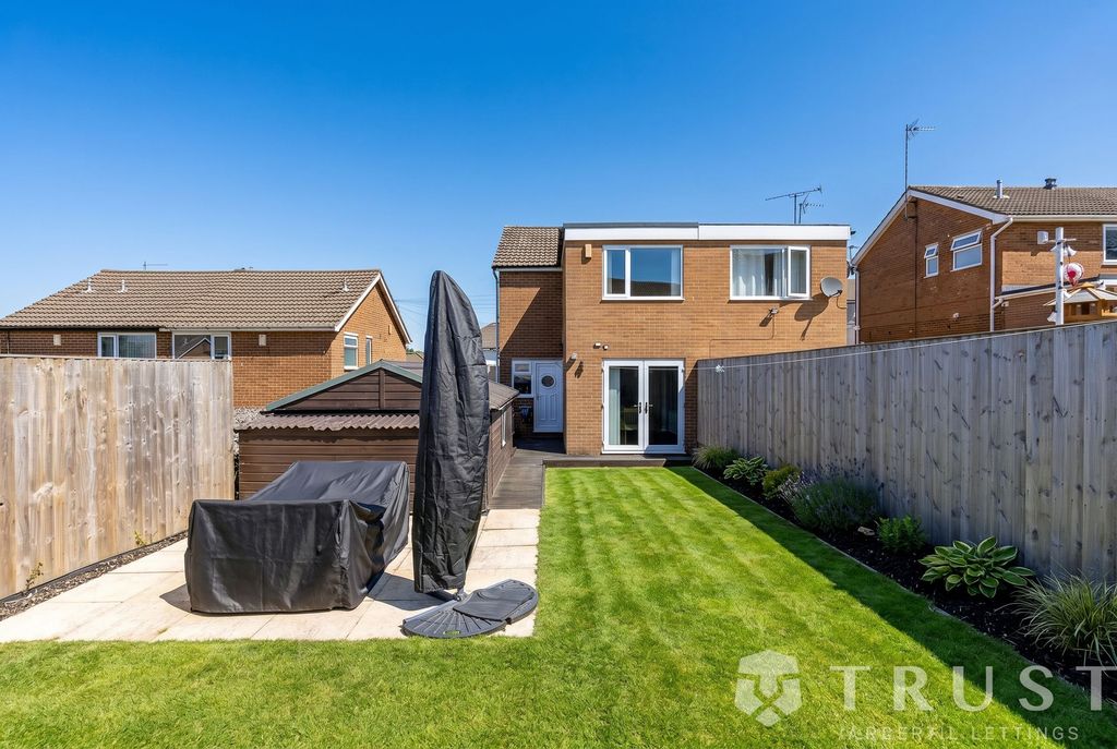 Property photo 1 of 35
