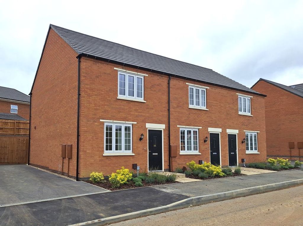 Property photo 1 of 11 External