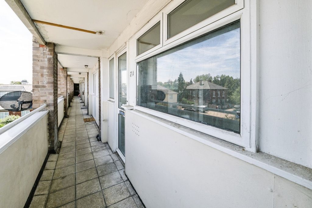 Property photo 2 of 13 Pbox-Img.Jpg